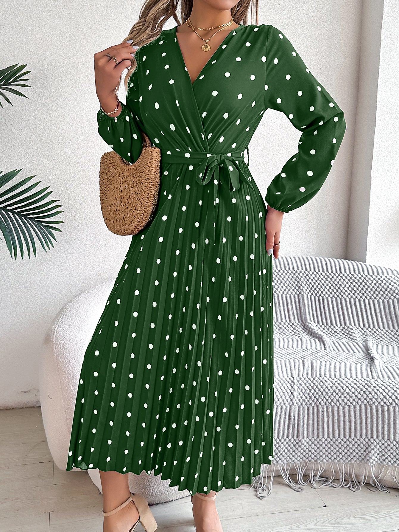 Chic Women's Color-Blocked Polka Dot Maxi Dress with Cross V-Neck and Pleated Design