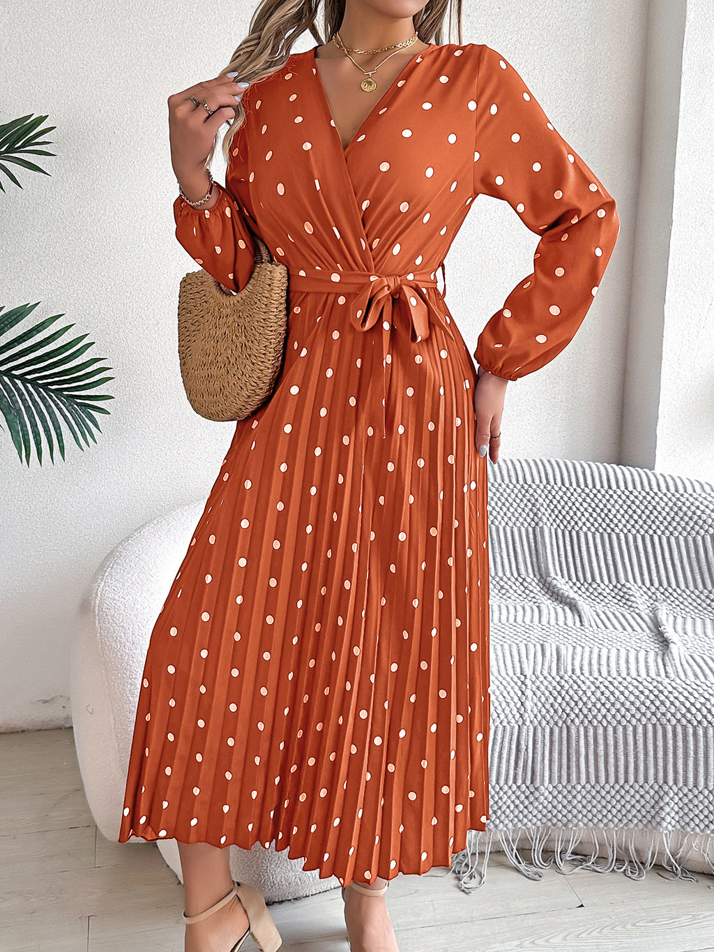 Chic Women's Color-Blocked Polka Dot Maxi Dress with Cross V-Neck and Pleated Design