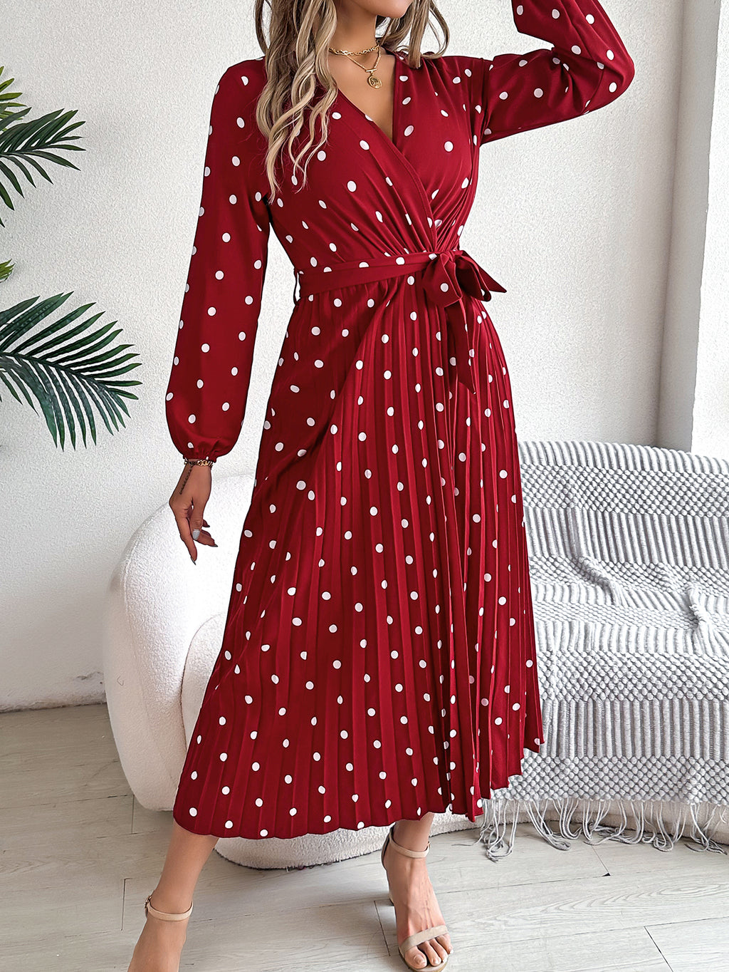 Chic Women's Color-Blocked Polka Dot Maxi Dress with Cross V-Neck and Pleated Design