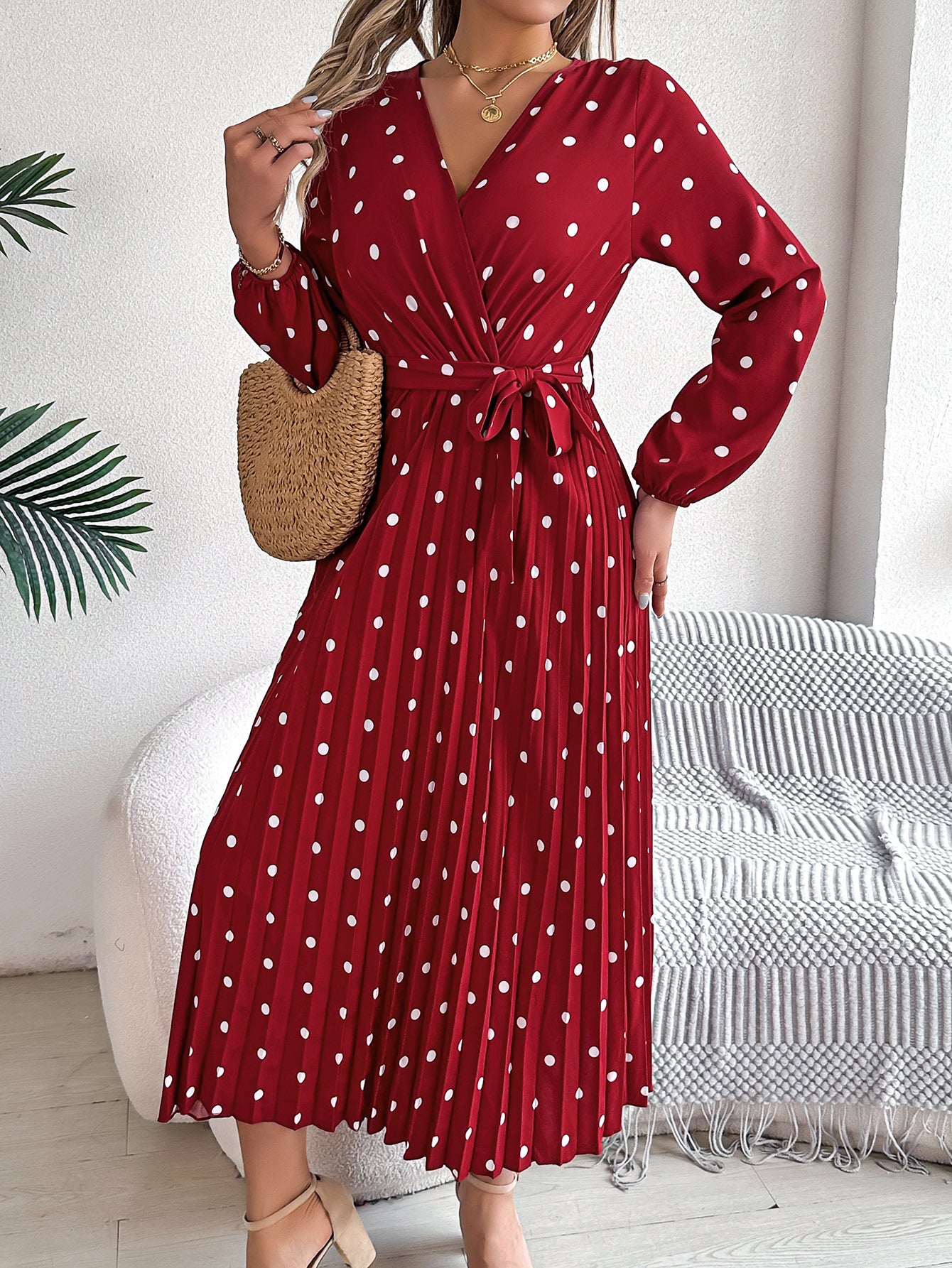 Chic Women's Color-Blocked Polka Dot Maxi Dress with Cross V-Neck and Pleated Design